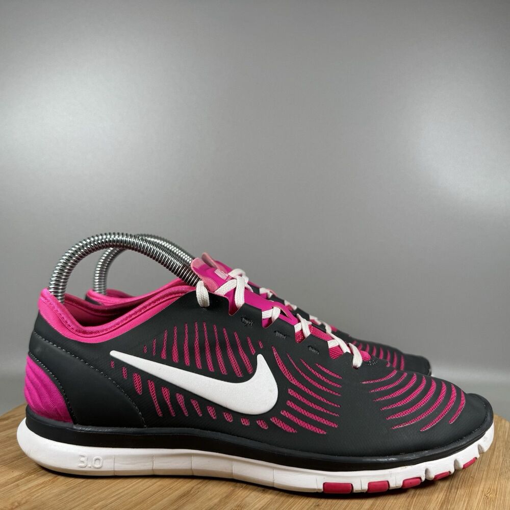 Nike Free Balanza 3.0 Athletic Lace Up Shoe Womens Size 7.5 Black Pink